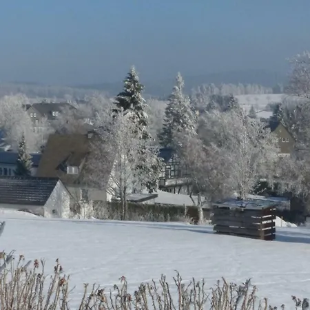 Ferienhaus An Der Hohe In Langewiese Tatil Evi